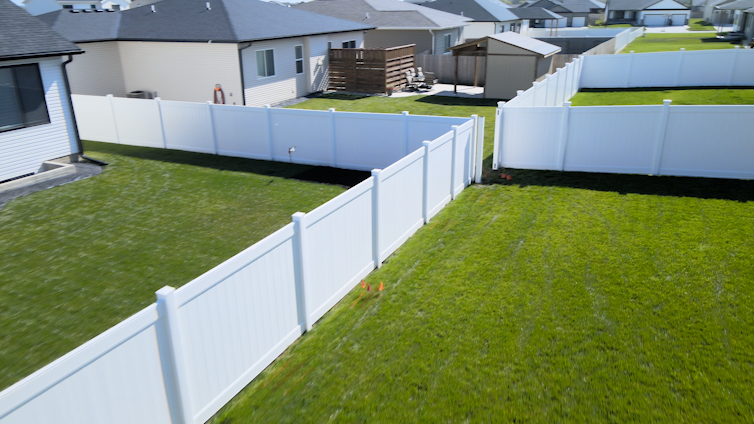 1.5 oz. Vinyl Adhesive Glue for Vinyl Fences