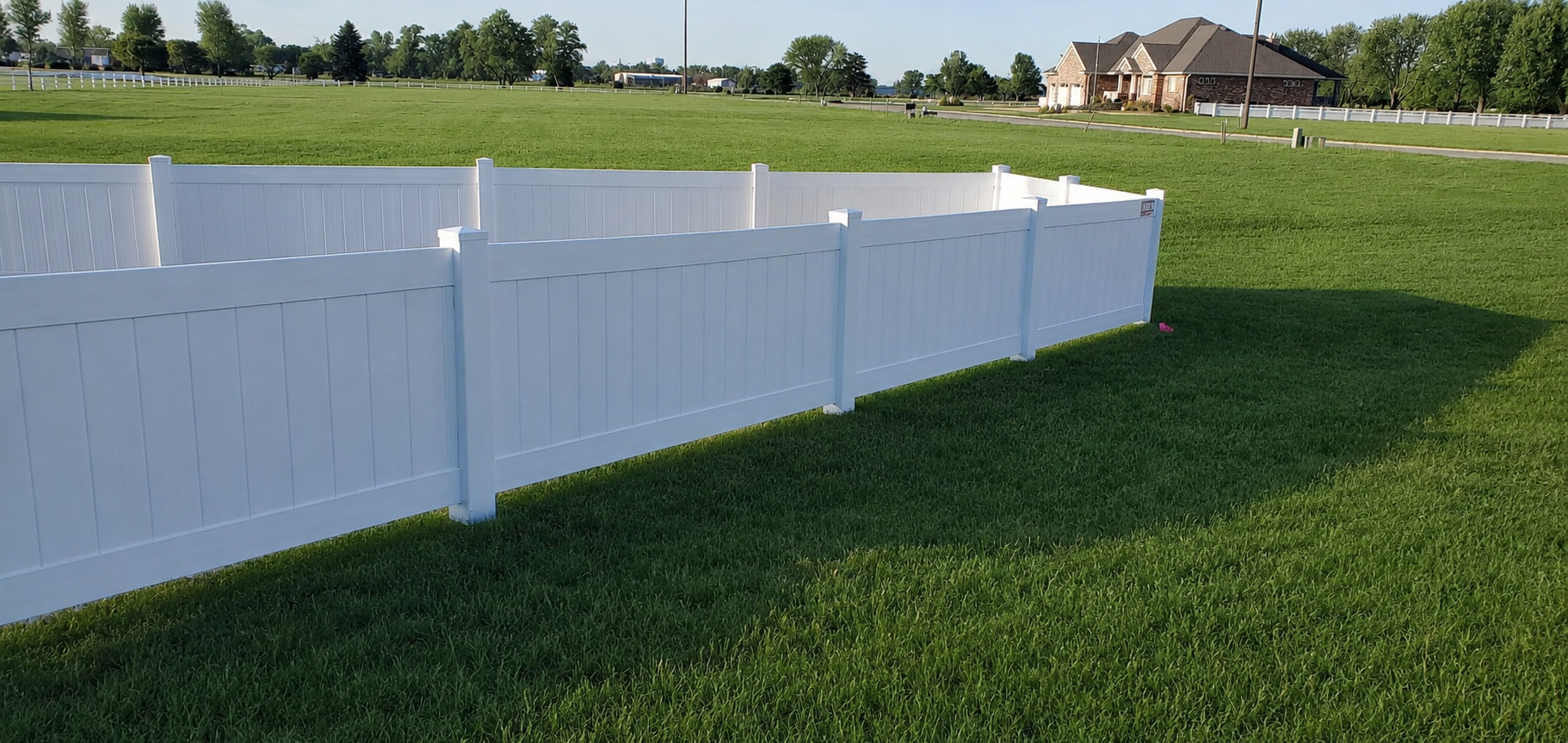 [350 Feet of Fence] 4' Tall Privacy AFC-001 Vinyl Complete Fence Packa ...