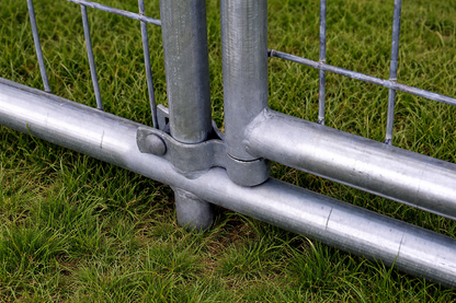 1-3/8" Reduced Gap Galvanized Male Hinge for Chain Link Kennels