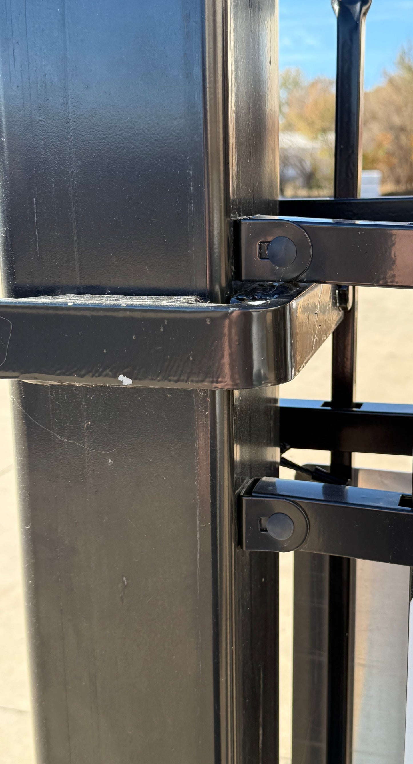 Flat/Flush Mount Bracket for Ornamental Steel/Iron Fences